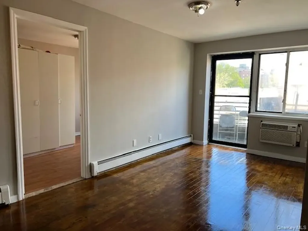 132-59 41st Road Flushing NY 11355