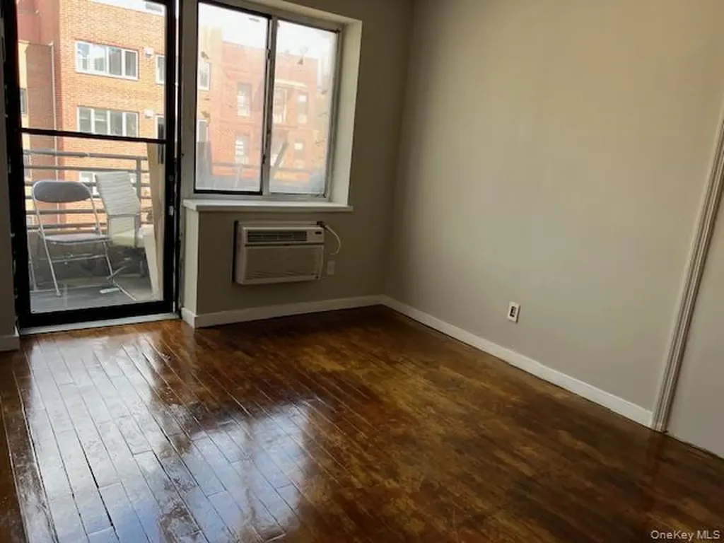 132-59 41st Road Flushing NY 11355