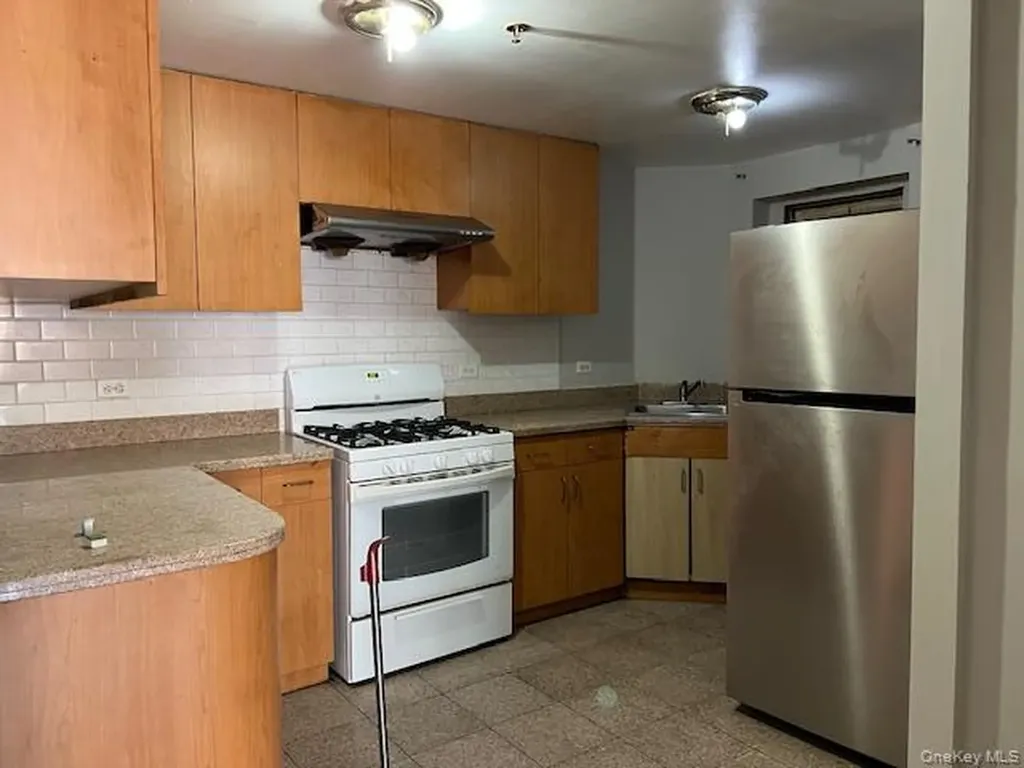 132-59 41st Road Flushing NY 11355