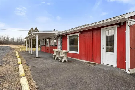 11051 State Route 9w Coxsackie NY 12051