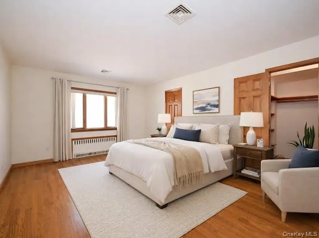 151-52 21st Avenue Whitestone NY 11357