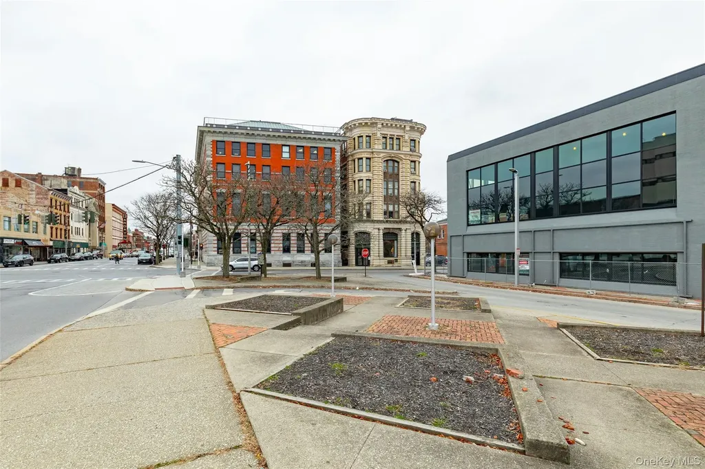233-237 Main Street Poughkeepsie NY 12601