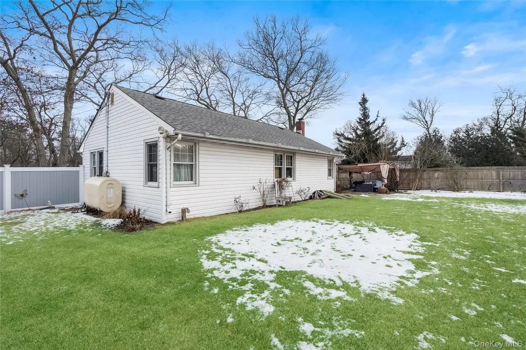 24 Park Place Patchogue NY 11772