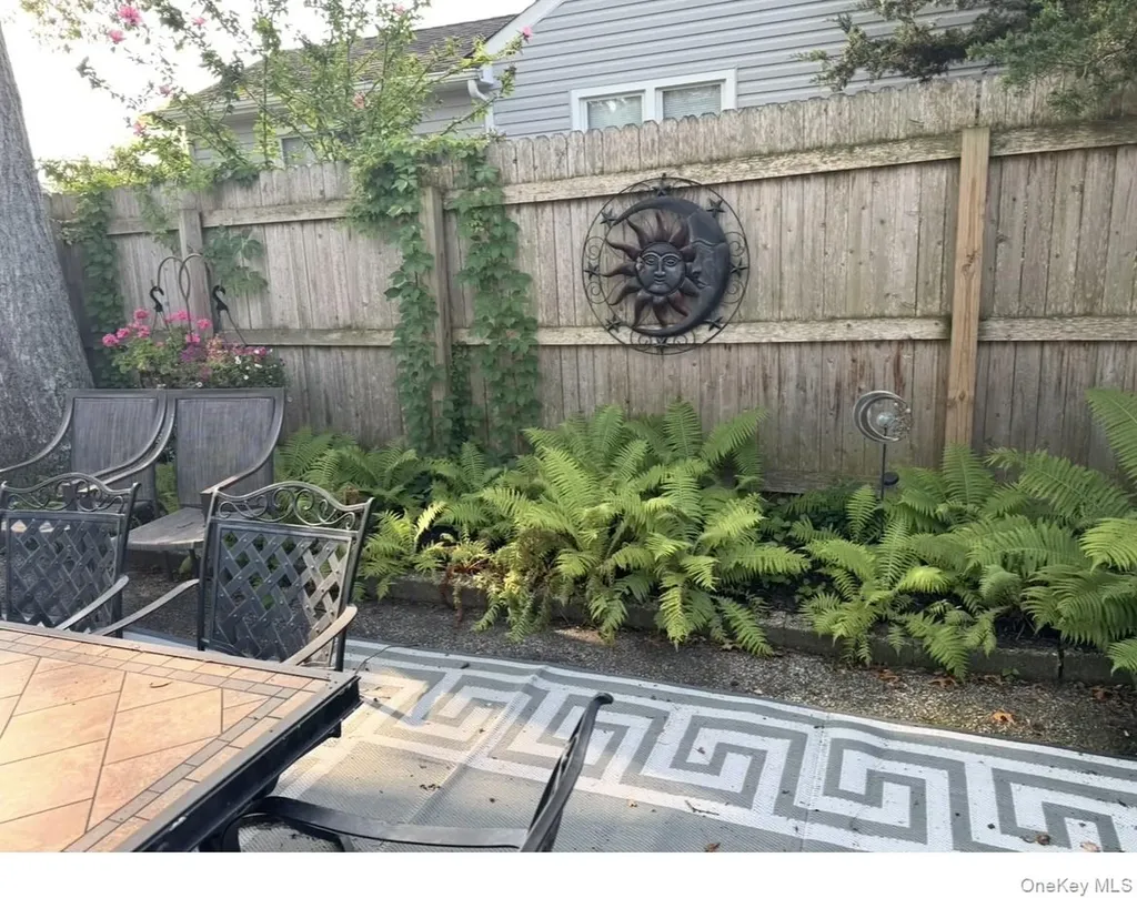 24 Park Place Patchogue NY 11772