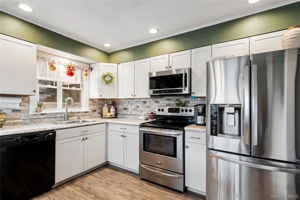 24 Park Place Patchogue NY 11772