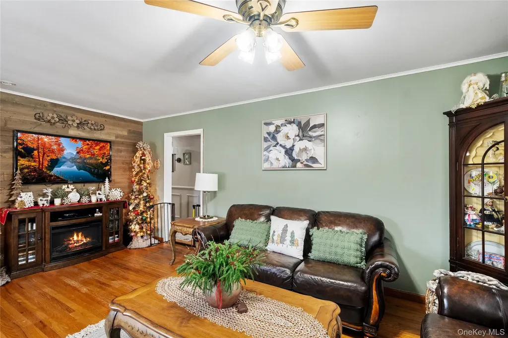 24 Park Place Patchogue NY 11772