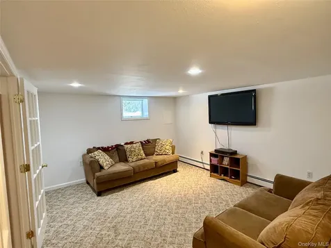 4 Sheila Court Manorville NY 11949