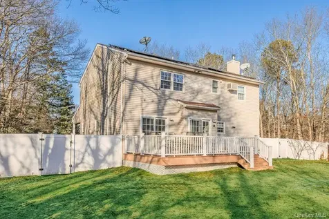 4 Sheila Court Manorville NY 11949