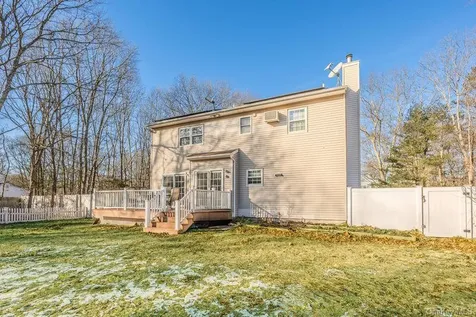 4 Sheila Court Manorville NY 11949