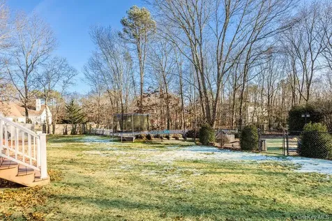 4 Sheila Court Manorville NY 11949