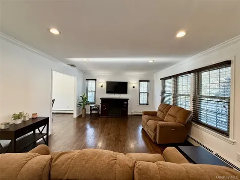 4 Sheila Court Manorville NY 11949