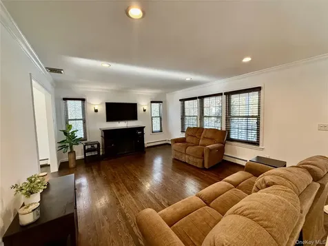 4 Sheila Court Manorville NY 11949