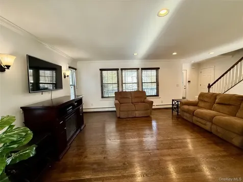 4 Sheila Court Manorville NY 11949