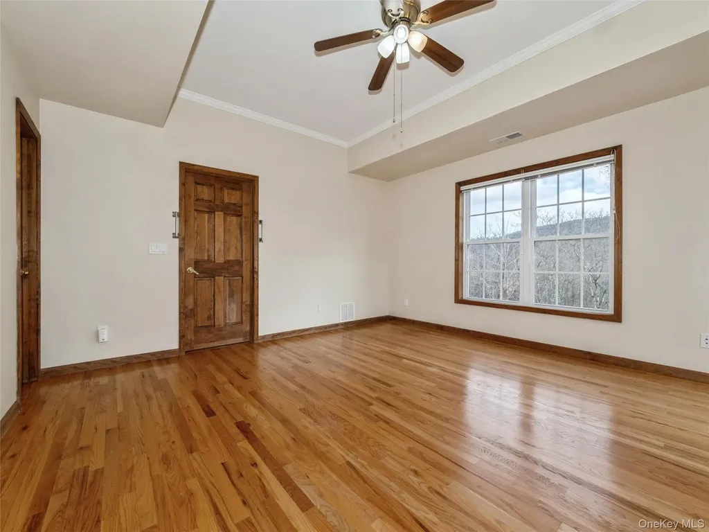 43 Aveonis Court Fishkill NY 12524