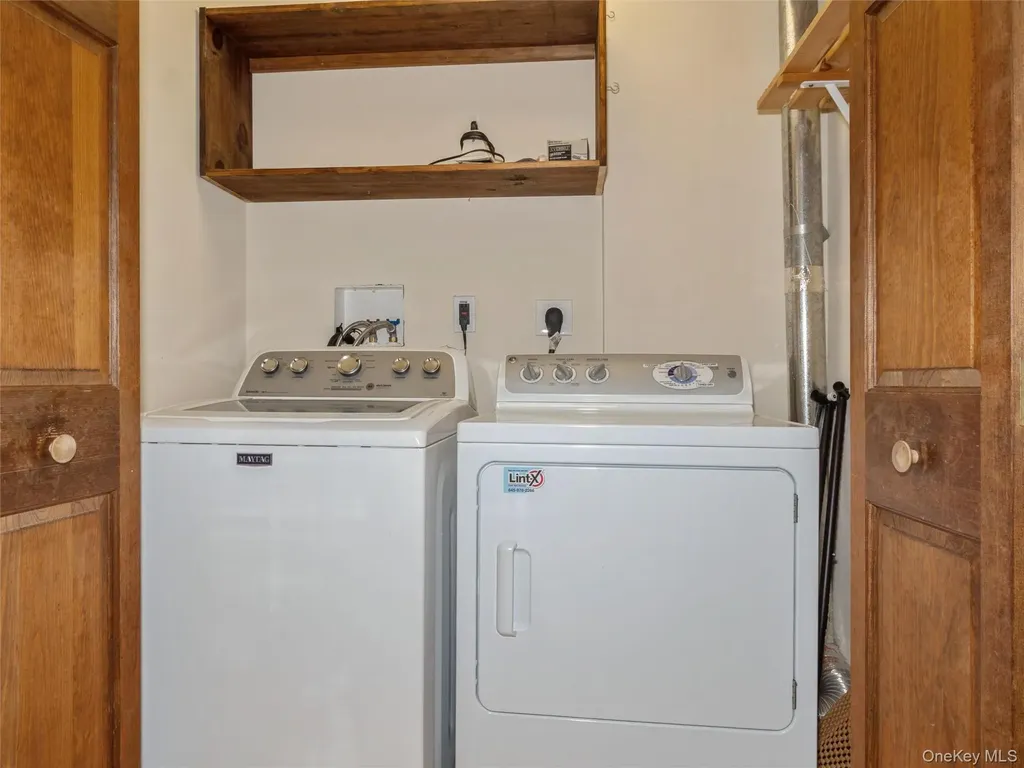 43 Aveonis Court Fishkill NY 12524