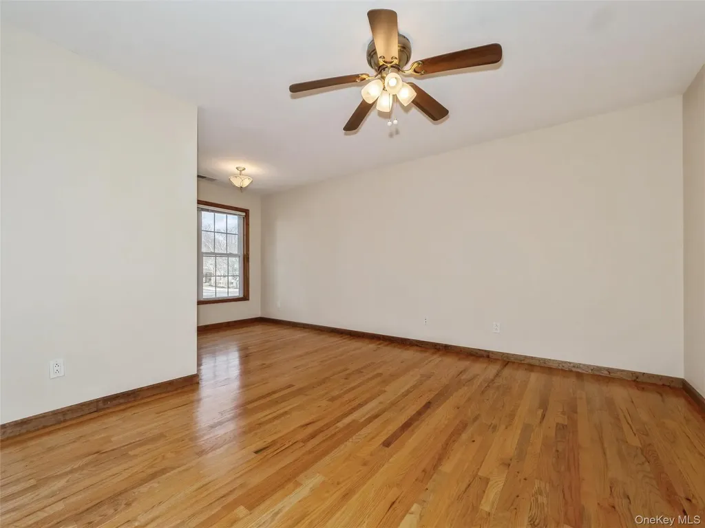 43 Aveonis Court Fishkill NY 12524