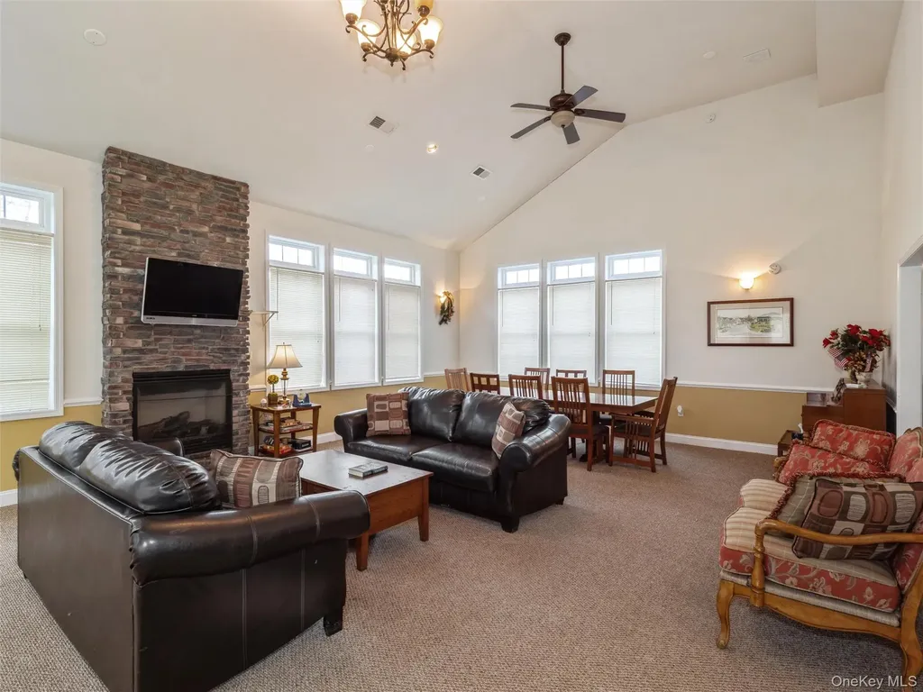 43 Aveonis Court Fishkill NY 12524