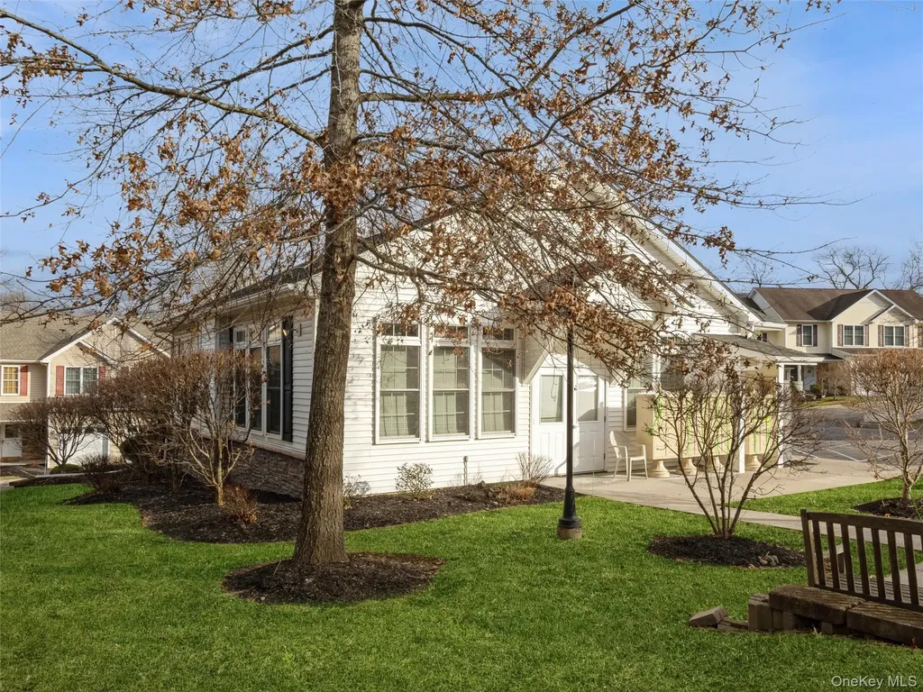 43 Aveonis Court Fishkill NY 12524