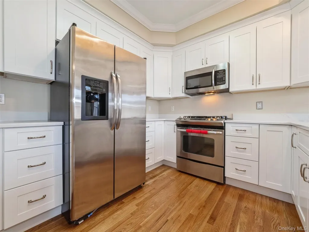 43 Aveonis Court Fishkill NY 12524