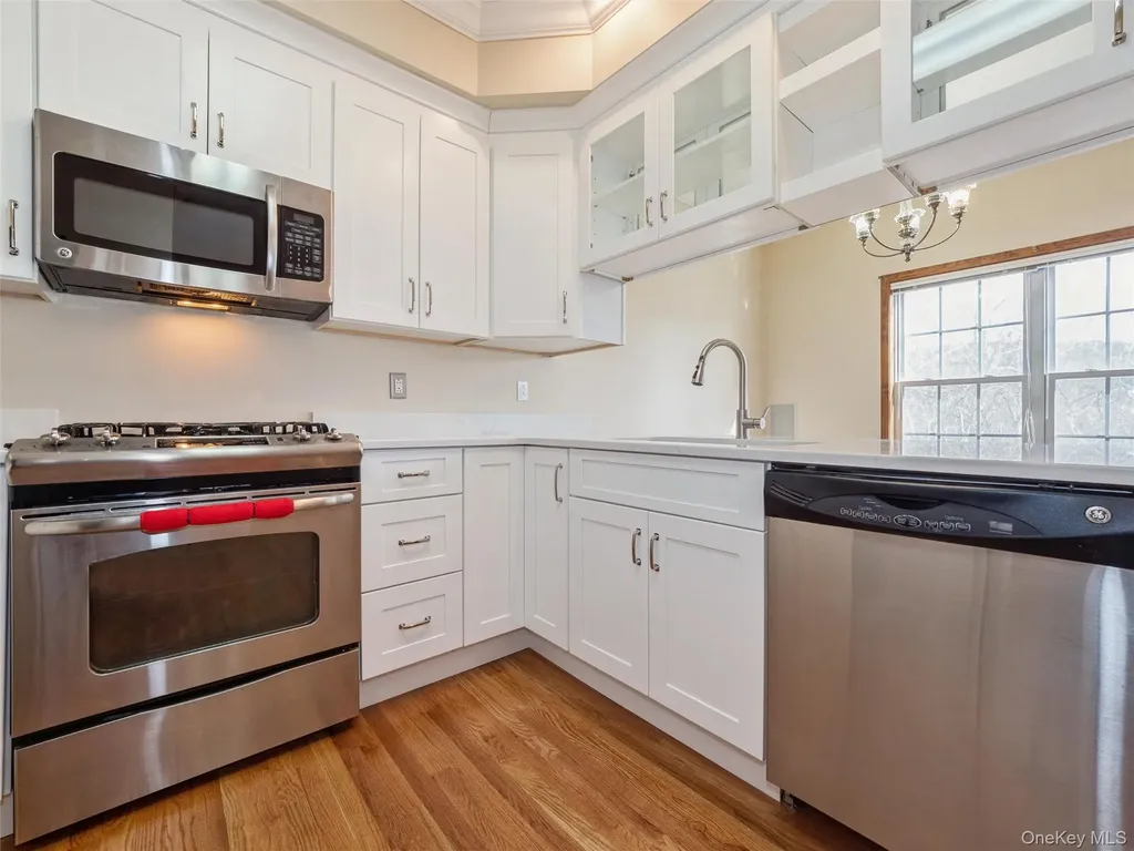 43 Aveonis Court Fishkill NY 12524