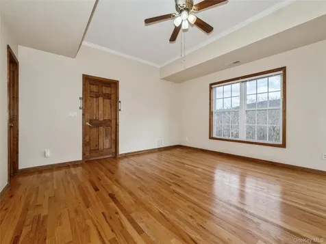 43 Aveonis Court Fishkill NY 12524