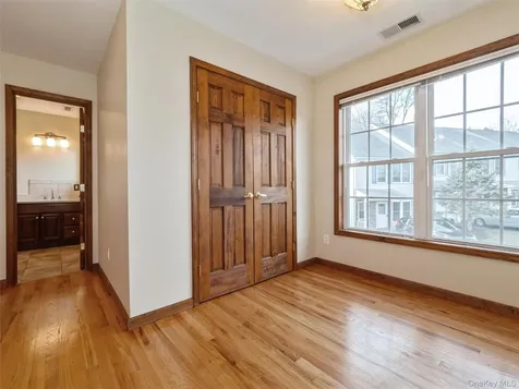 43 Aveonis Court Fishkill NY 12524