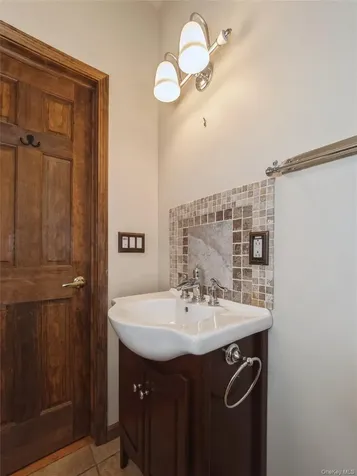 43 Aveonis Court Fishkill NY 12524