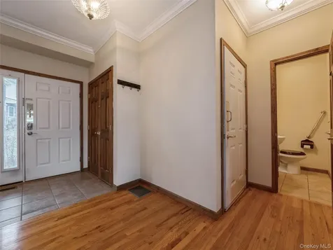 43 Aveonis Court Fishkill NY 12524