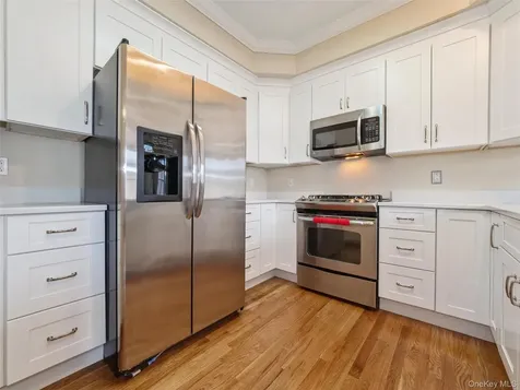 43 Aveonis Court Fishkill NY 12524