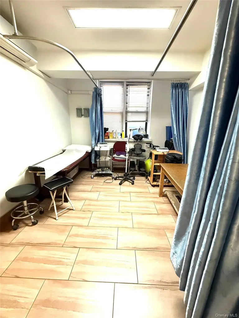 13710 Franklin Avenue Flushing NY 11355