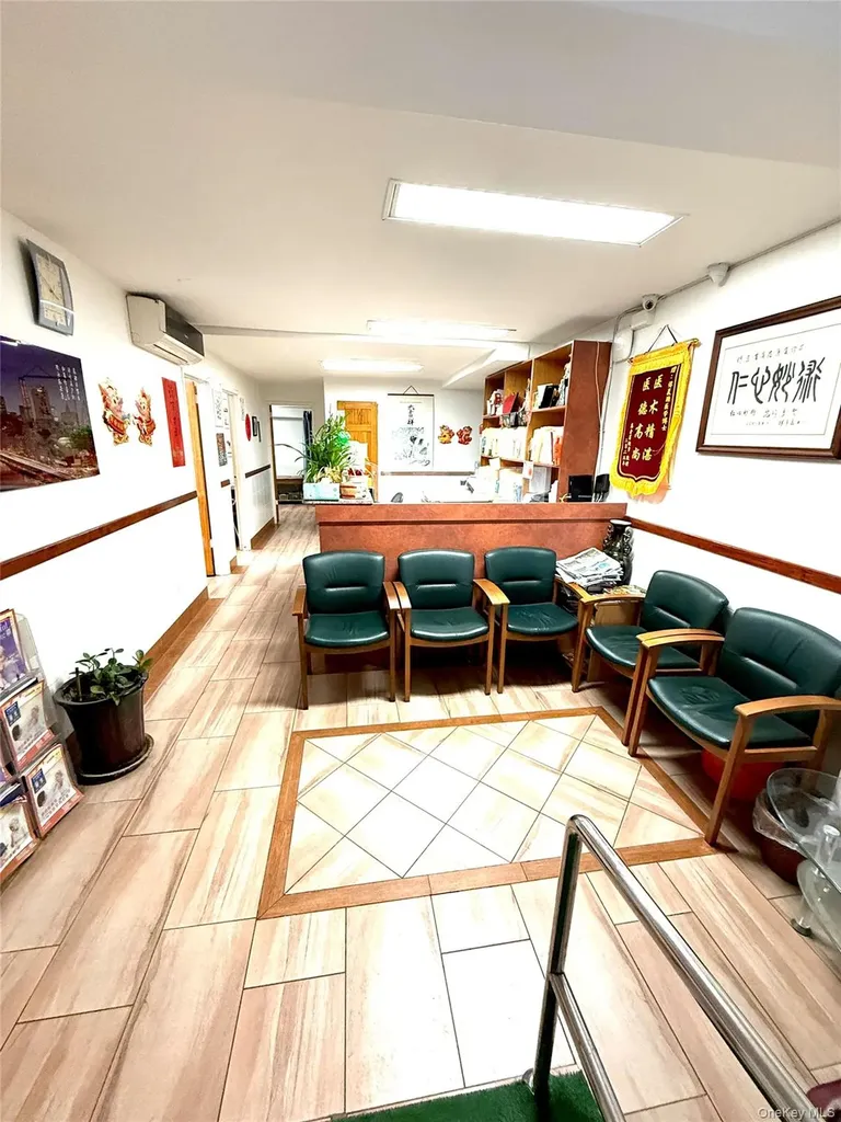 13710 Franklin Avenue Flushing NY 11355