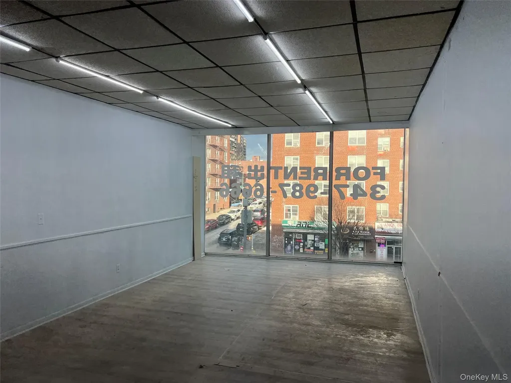 4306 Main Street Flushing NY 11355