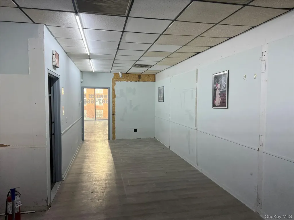 4306 Main Street Flushing NY 11355