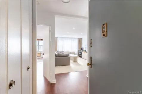 16 Lake Street White Plains NY 10603