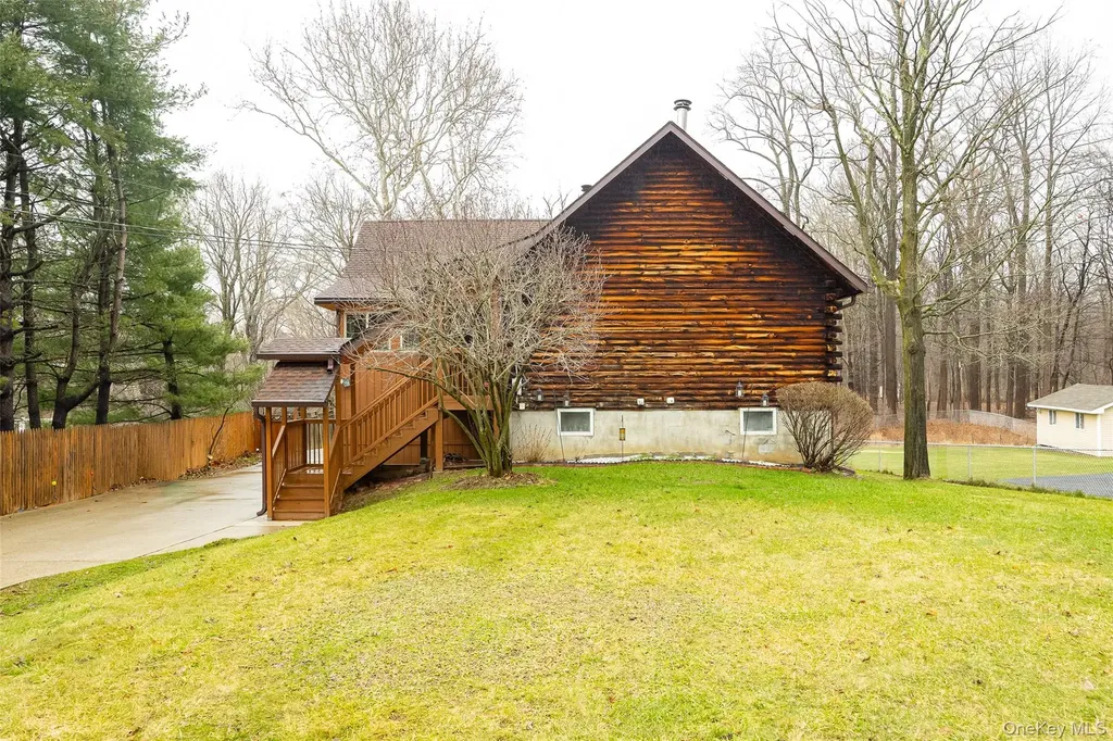 21 Old Town Road Beacon NY 12508