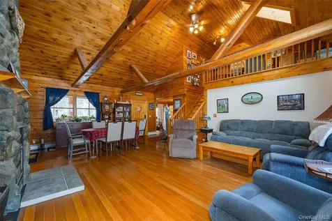 21 Old Town Road Beacon NY 12508