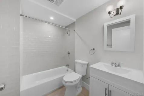 135 Beekman Avenue Sleepy Hollow NY 10591