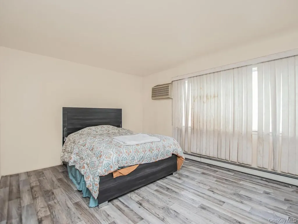 3669 Boller Avenue Bronx NY 10466