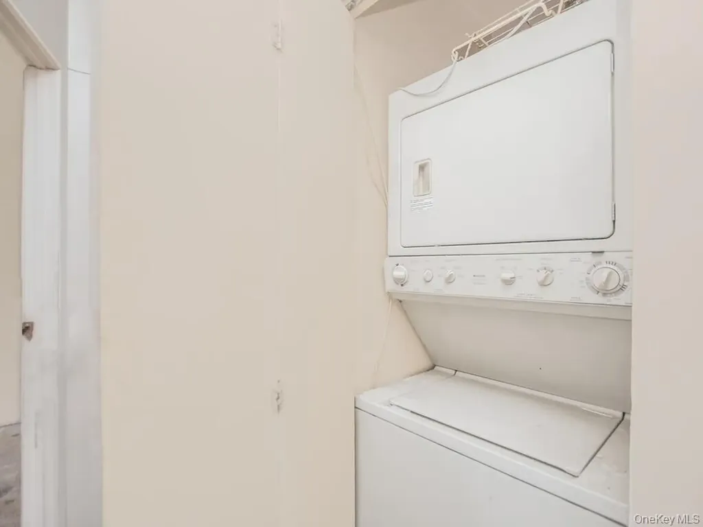 3669 Boller Avenue Bronx NY 10466