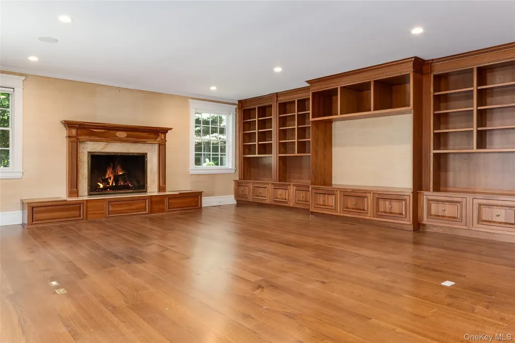 63 Premium Point New Rochelle NY 10801