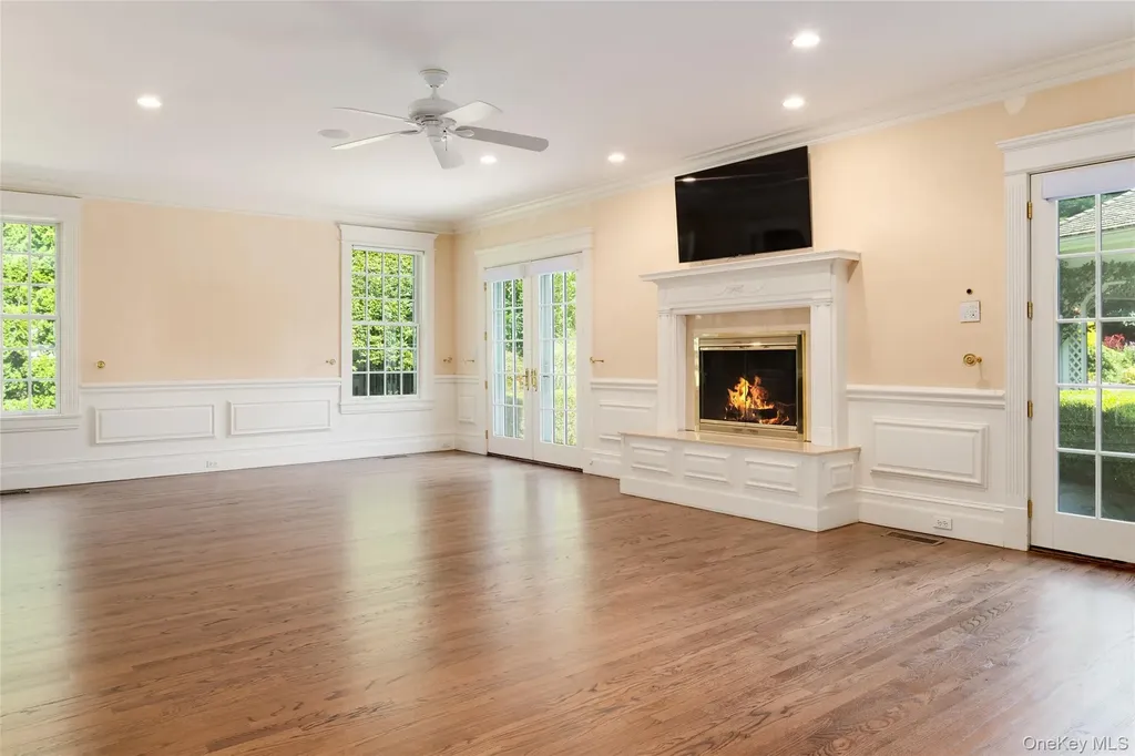 63 Premium Point New Rochelle NY 10801