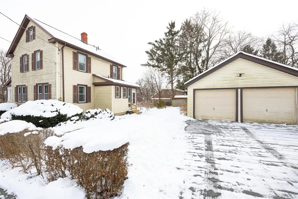 118 E Cedar Street Poughkeepsie NY 12601