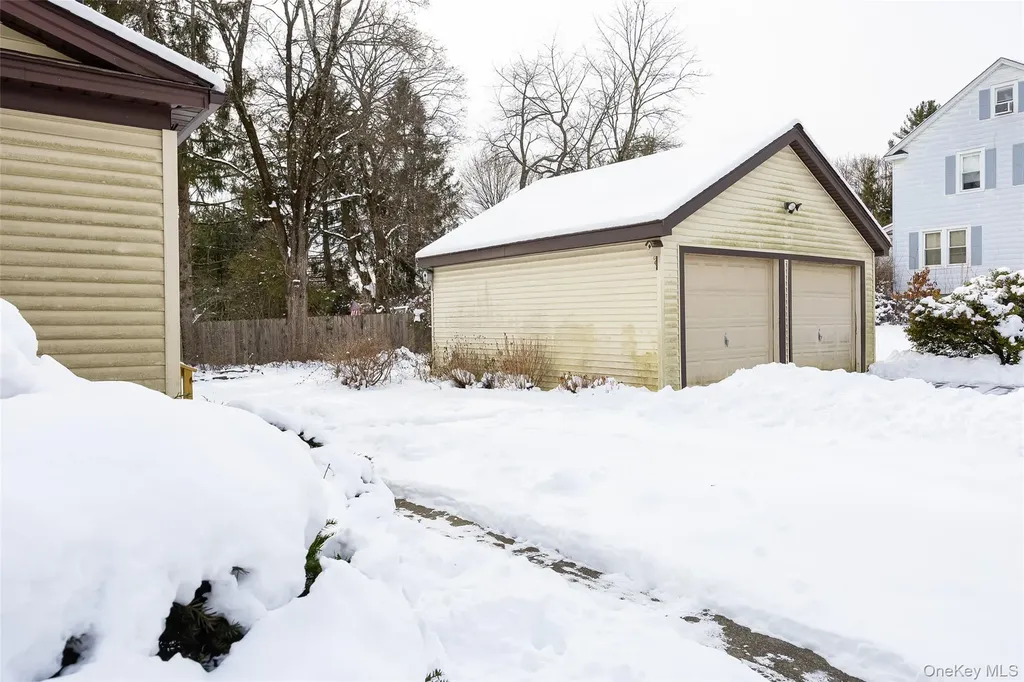 118 E Cedar Street Poughkeepsie NY 12601