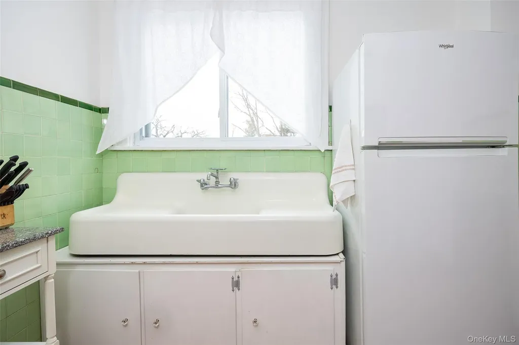 118 E Cedar Street Poughkeepsie NY 12601