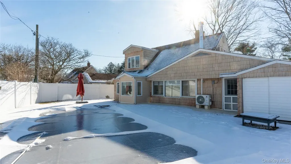2155 Salisbury Park Drive Westbury NY 11590