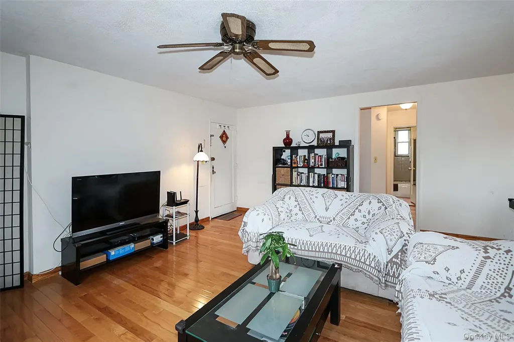 196-23 73rd Avenue Fresh Meadows NY 11365