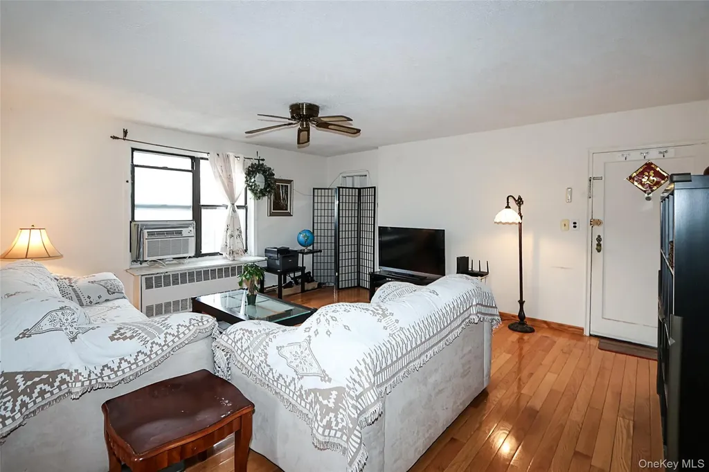 196-23 73rd Avenue Fresh Meadows NY 11365