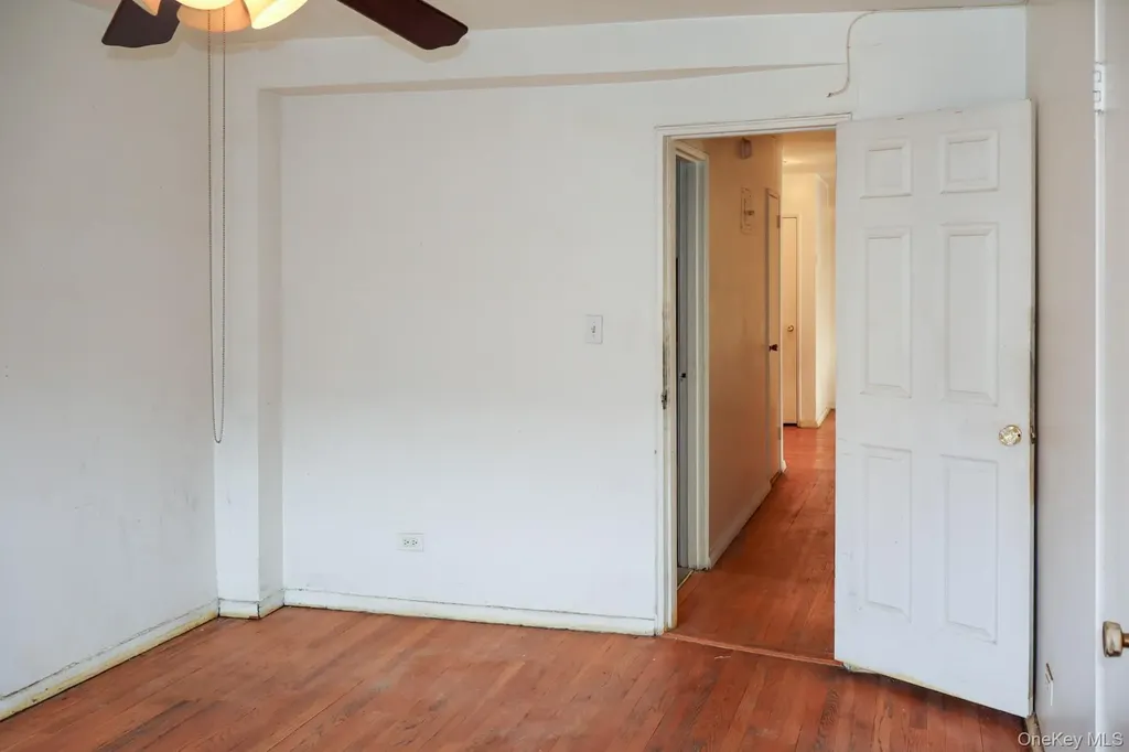 1332 Metropolitan Avenue Bronx NY 10462