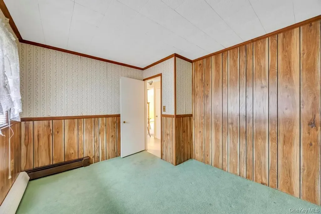 10 Grape Lane Hicksville NY 11801