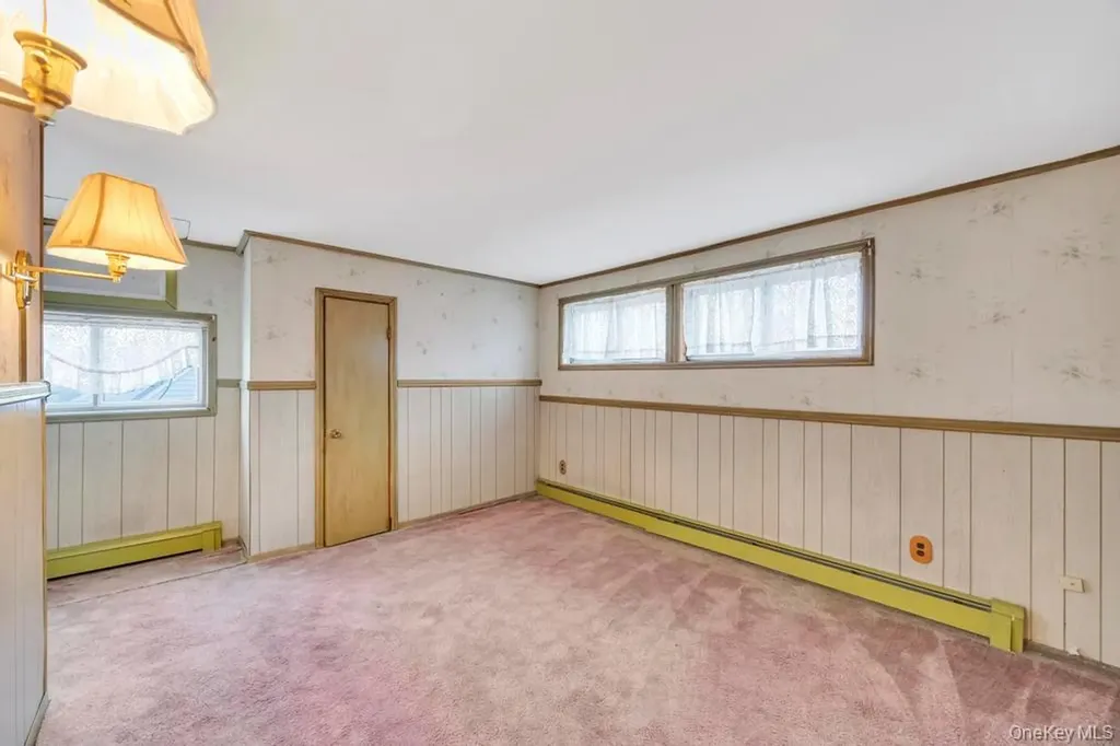 10 Grape Lane Hicksville NY 11801
